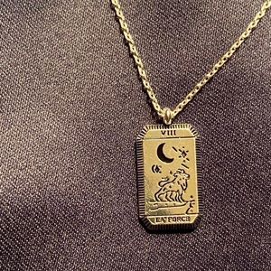 Sliver pendant necklace